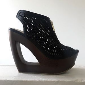 Cut-Out Wooden Wedges